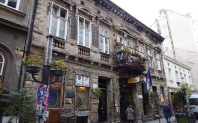A pub with a social mission: introducing Szimpla in the Jewish District of Budapest